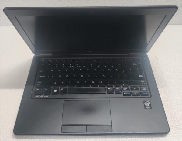 Dell-LATITUDE-7250-laptop(3)